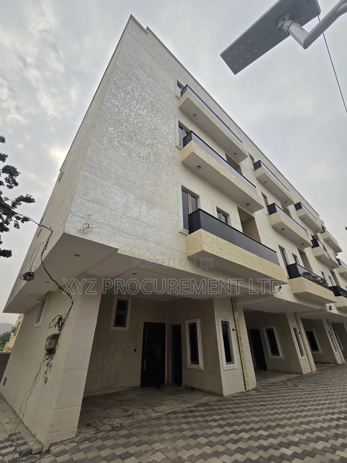6bdrm Townhouse/Terrace in Zone 1 / Wuse for Sale in Zone 1 / Wuse