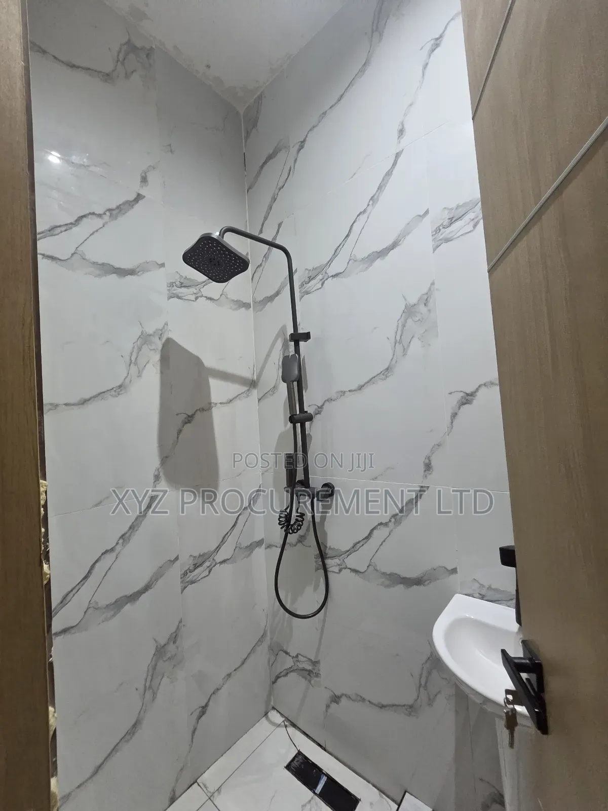 6bdrm Townhouse/Terrace in Zone 1 / Wuse for Sale in Zone 1 / Wuse