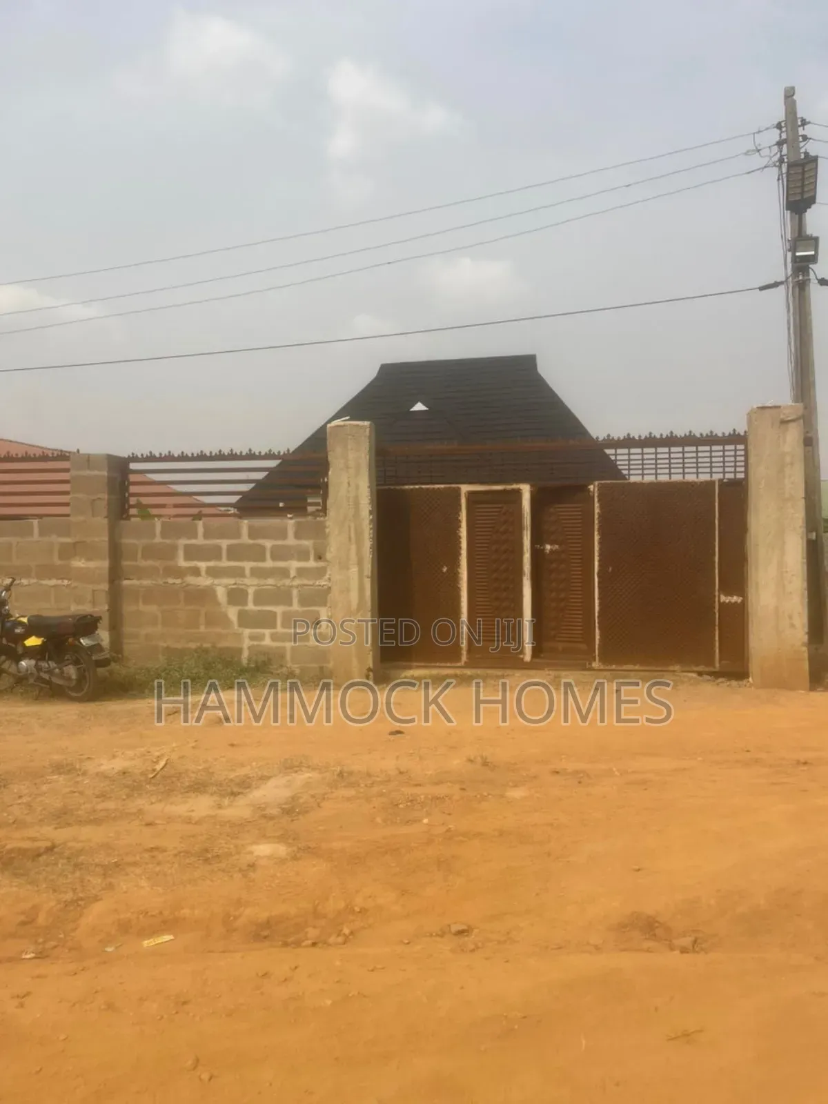 4bdrm Bungalow in Isokan Estate, Akobo for sale in Akobo