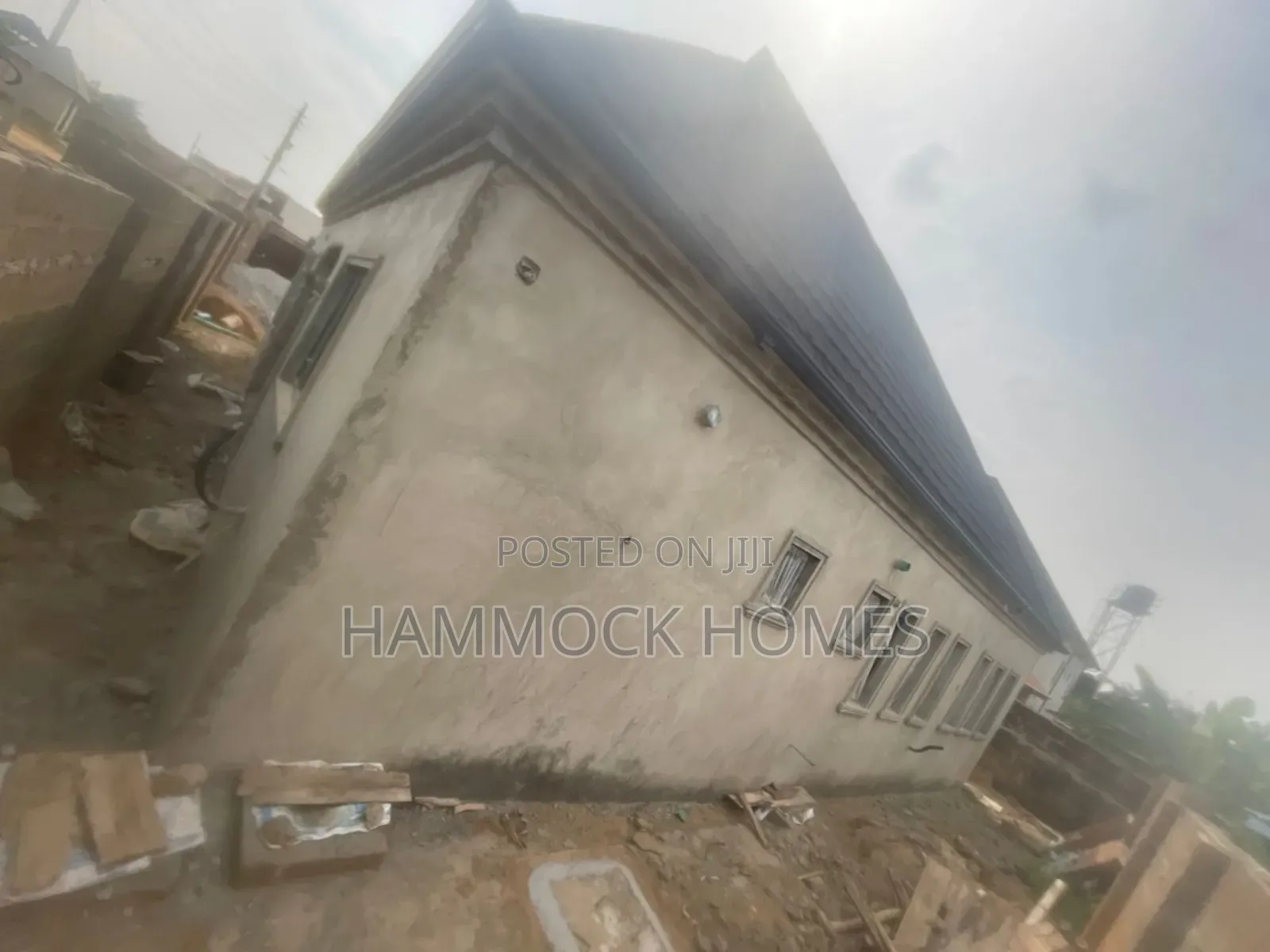 4bdrm Bungalow in Isokan Estate, Akobo for sale in Akobo