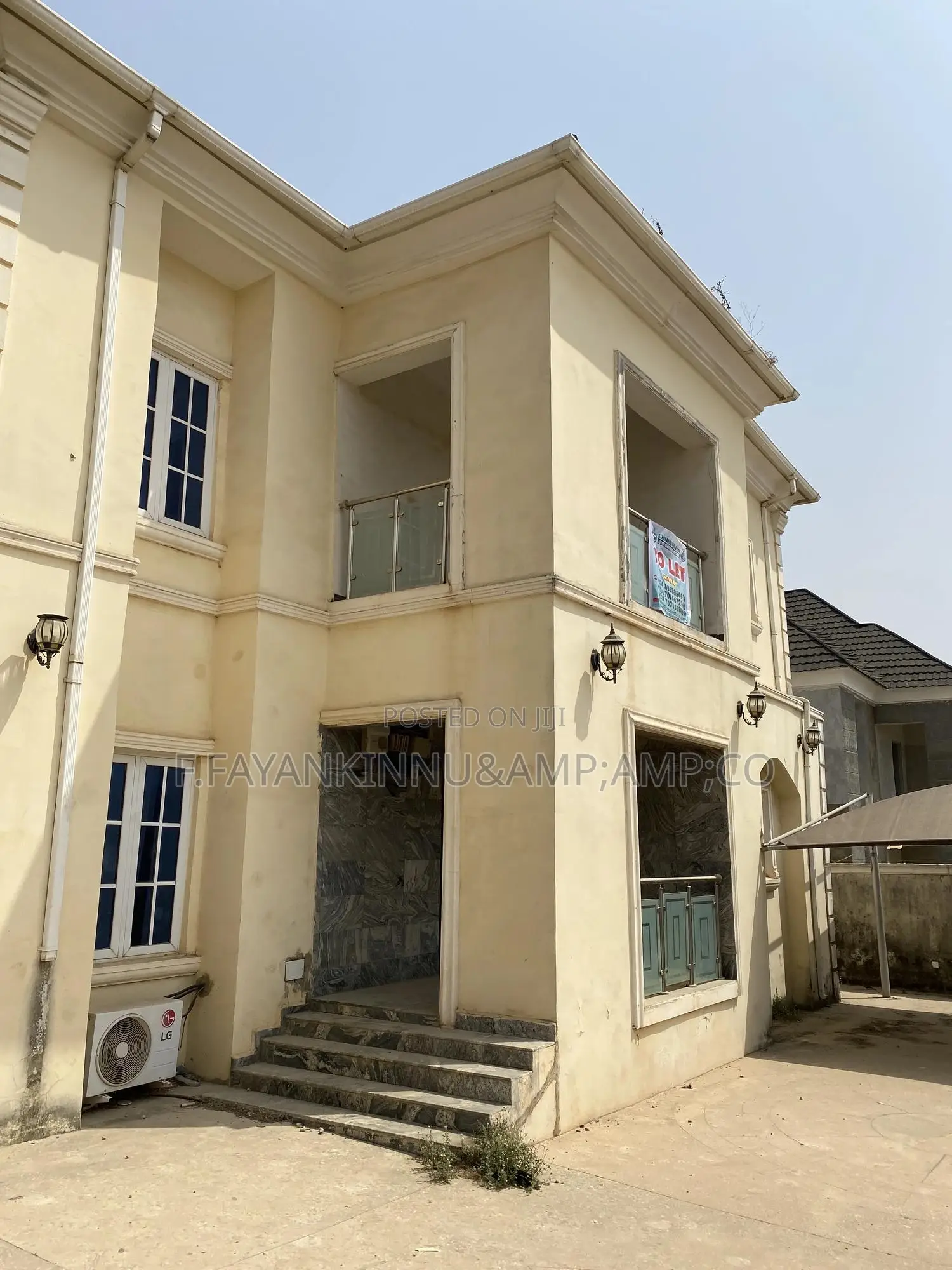 Furnished 4bdrm Duplex in Rainbow Estate, Lugbe District for rent in Lugbe District