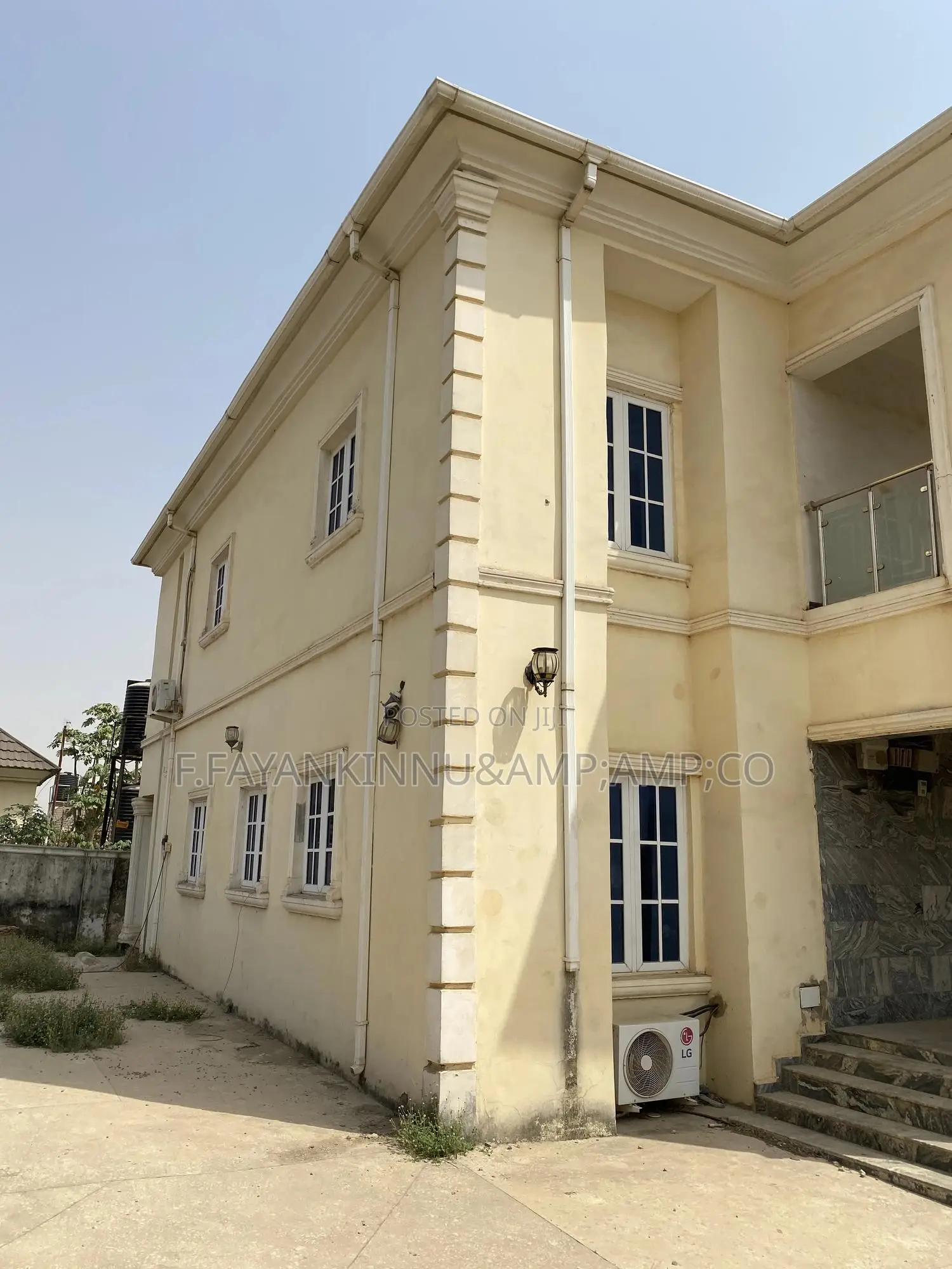 Furnished 4bdrm Duplex in Rainbow Estate, Lugbe District for rent in Lugbe District