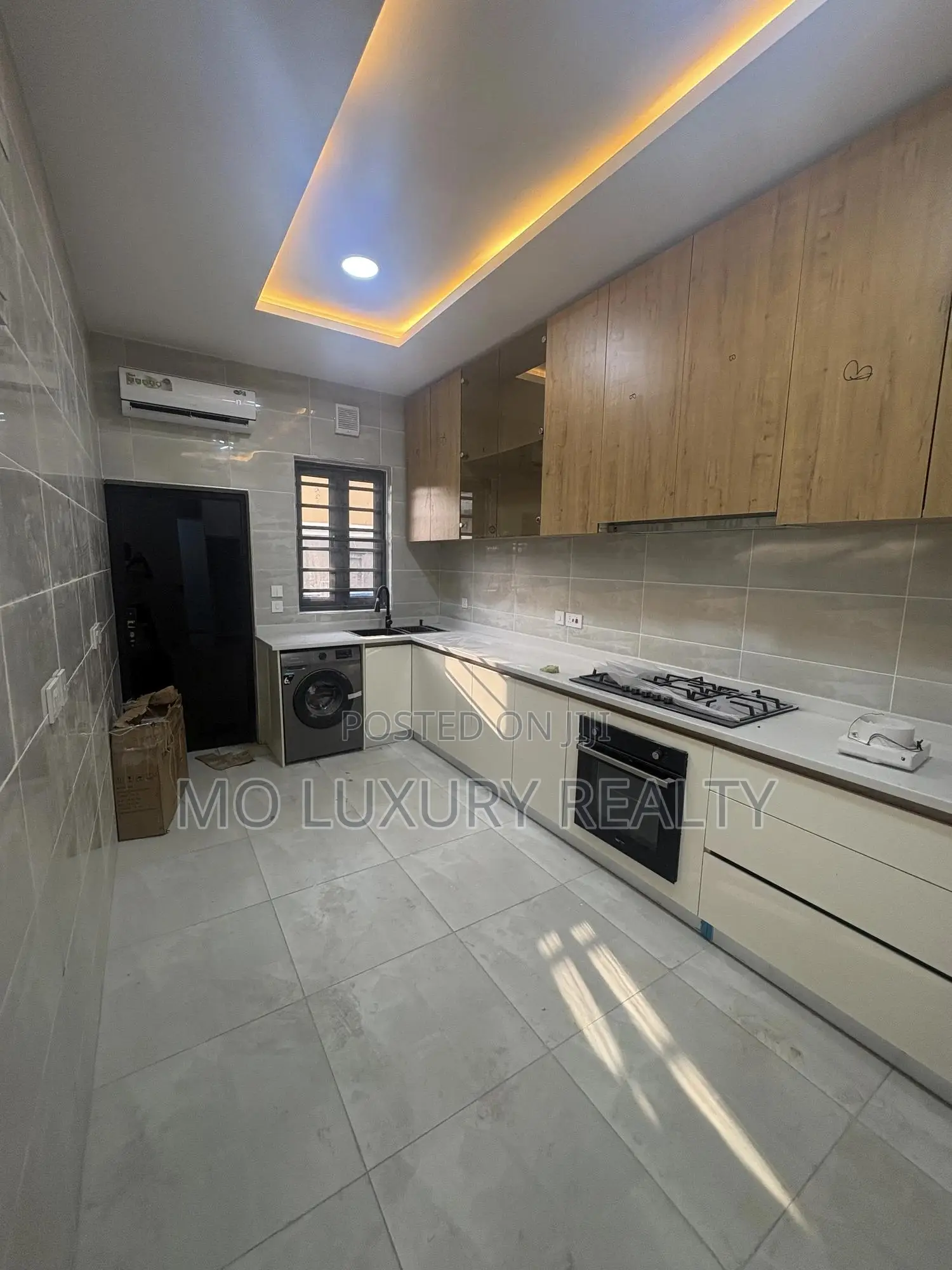 4bdrm Apartment in Victoria Island for rent in Victoria Island