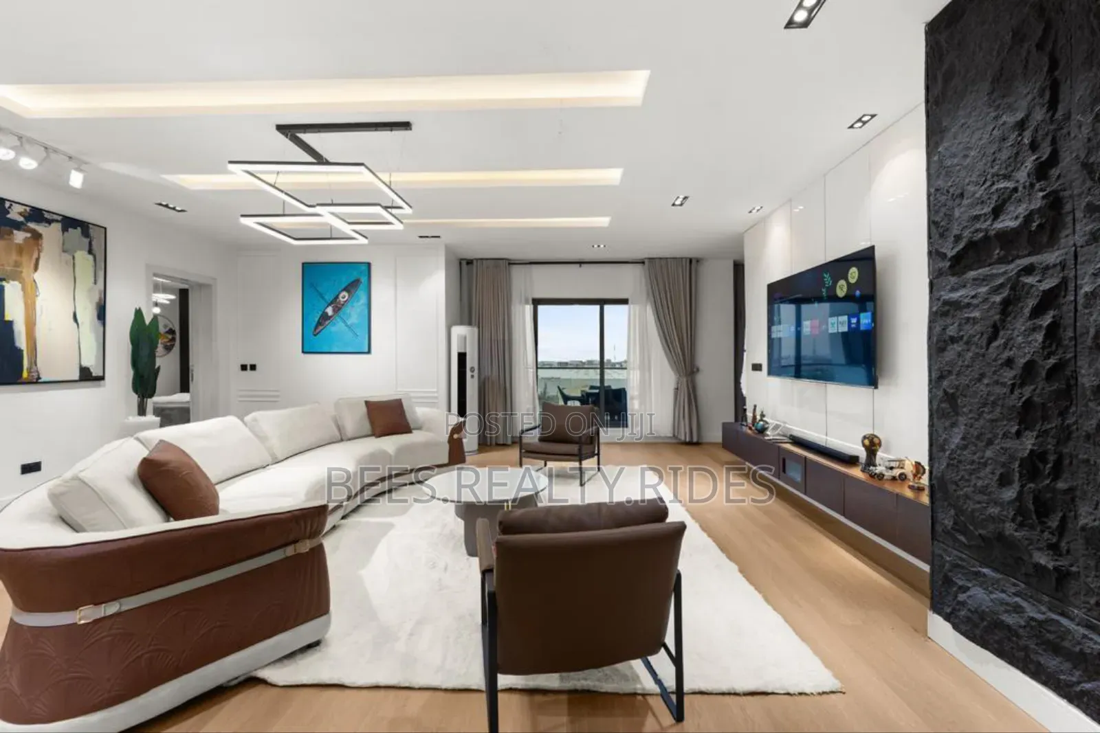 City View 3 Bedroom Apartment With a Ps5, Pool an Ice Hockey Game in Lekki