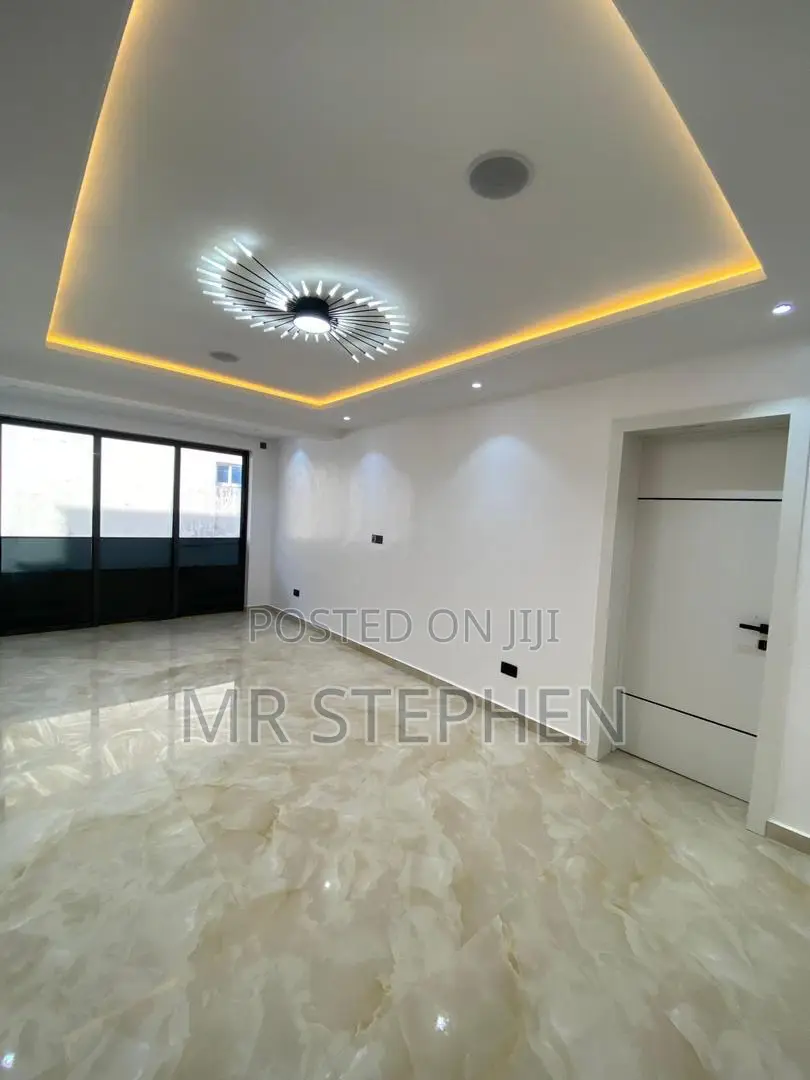 5-Bedroom Fully Detached Duplex With Pool Cinema • Lekki Phase 1 in Lekki Phase 1