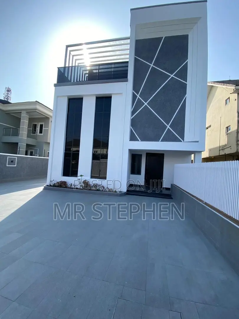 5-Bedroom Fully Detached Duplex With Pool Cinema • Lekki Phase 1 in Lekki Phase 1