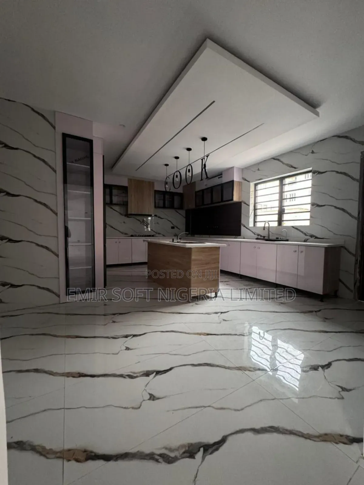 5bdrm Duplex in Basorun for sale in Basorun