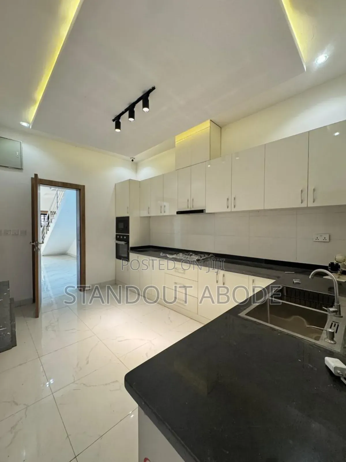 4bdrm Duplex in In An Estate, Ajah for sale in Ajah