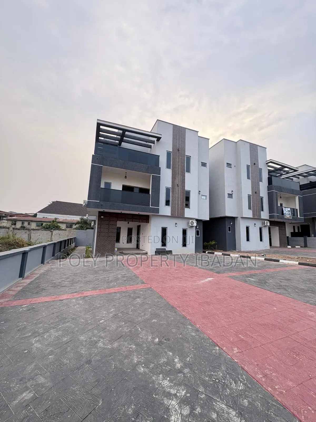 5bdrm Penthouse in Engr Lere Adigun Gra, Basorun for rent in Basorun