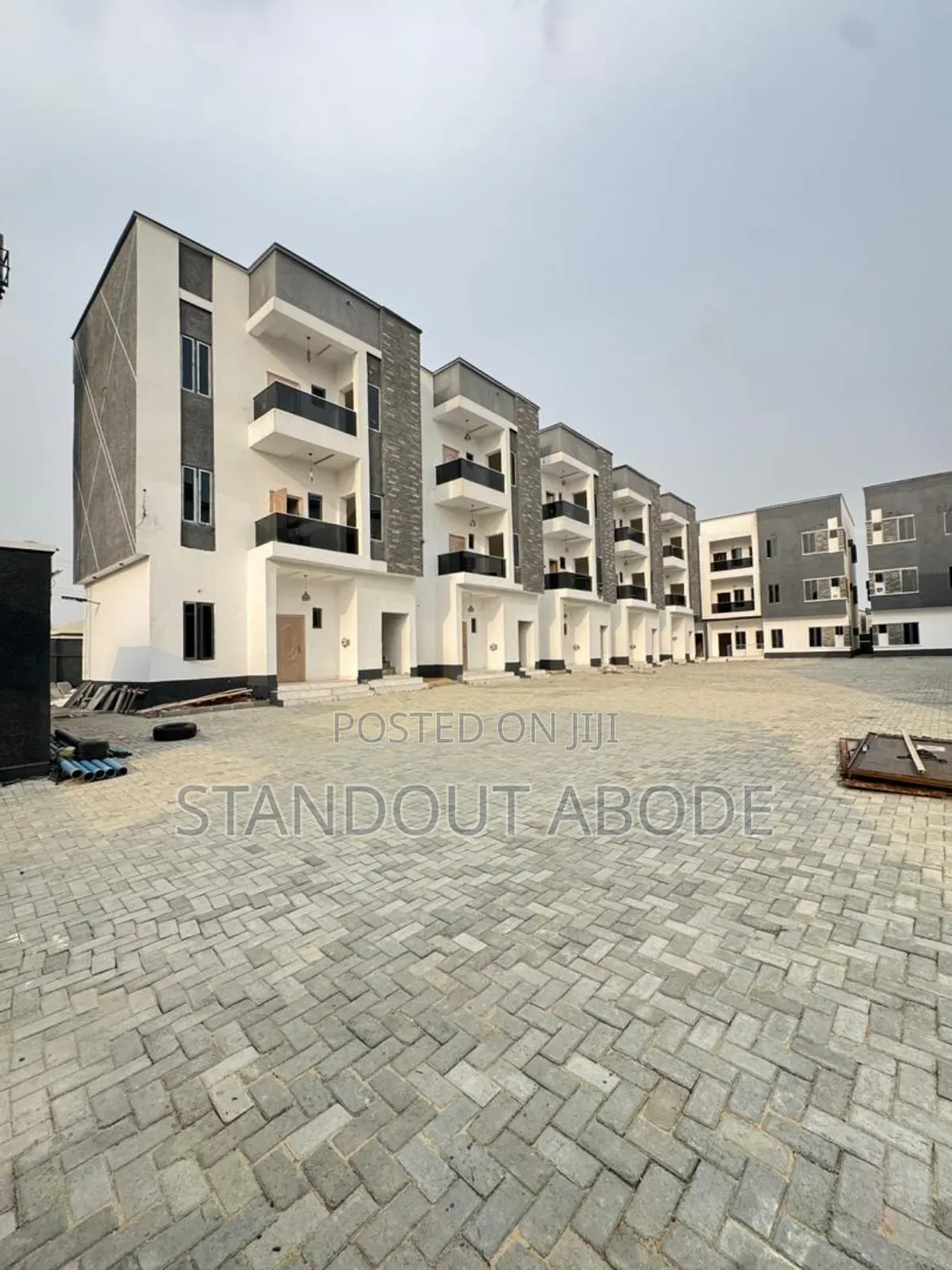 1bdrm Block of Flats in In A Secure And, Ajah for sale in Ajah