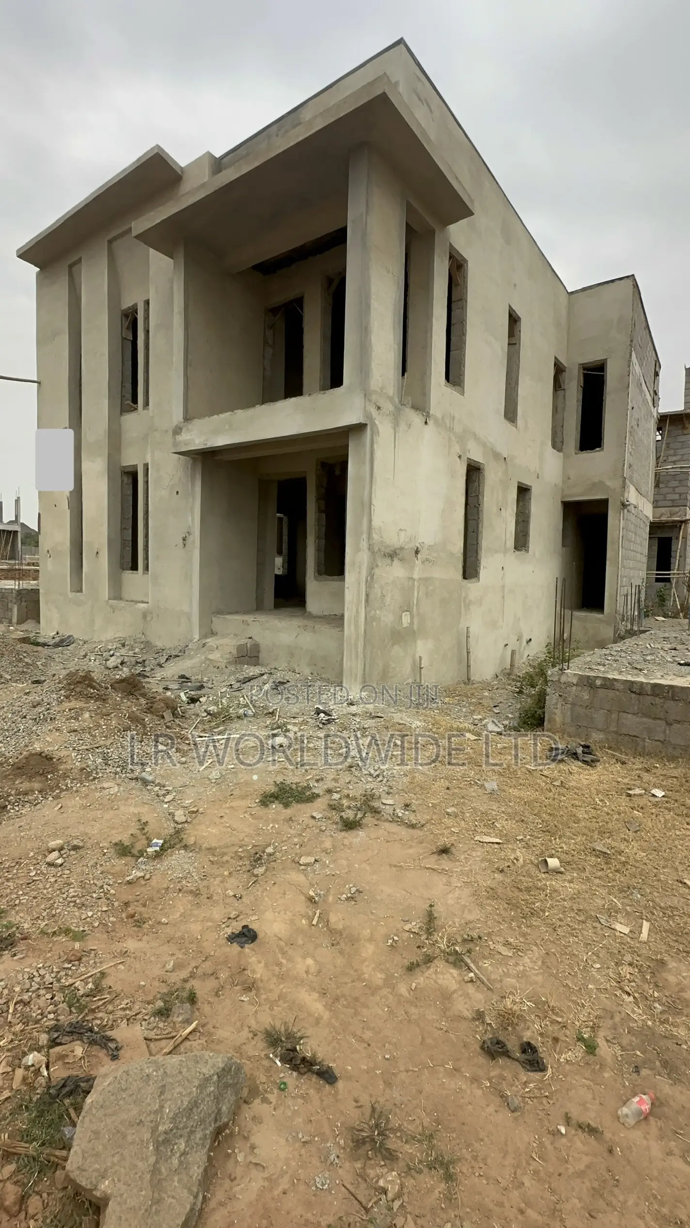 Solidly Built 5bedroom Terrace in Beautiful Location in Kubwa
