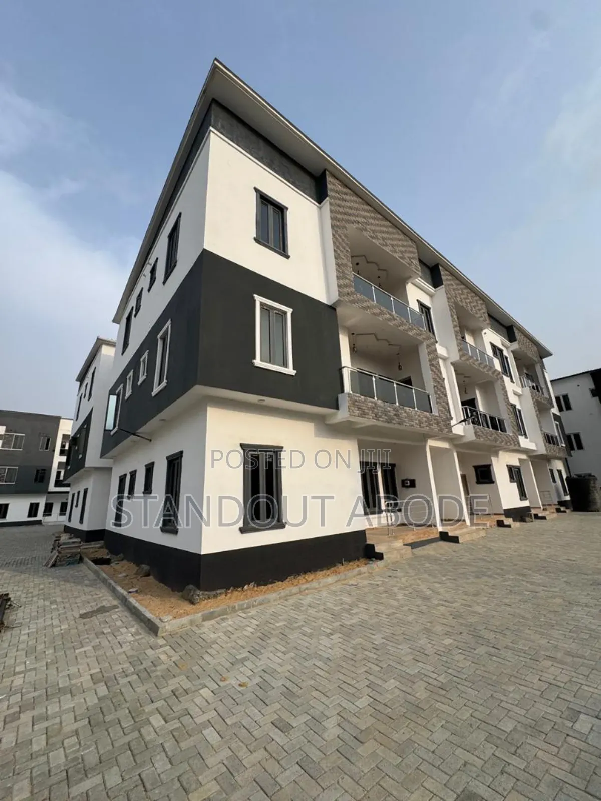 2bdrm Apartment in In An Estate, Ajah for sale in Ajah