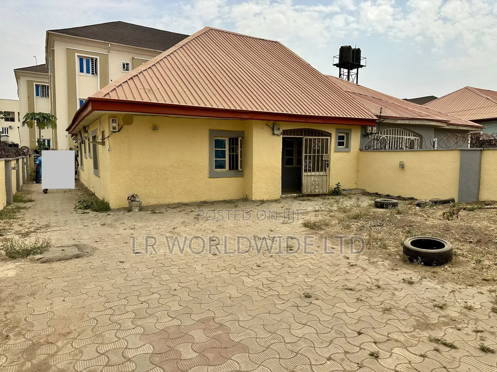 2bdrm Bungalow in Lugbe District for sale in Lugbe District