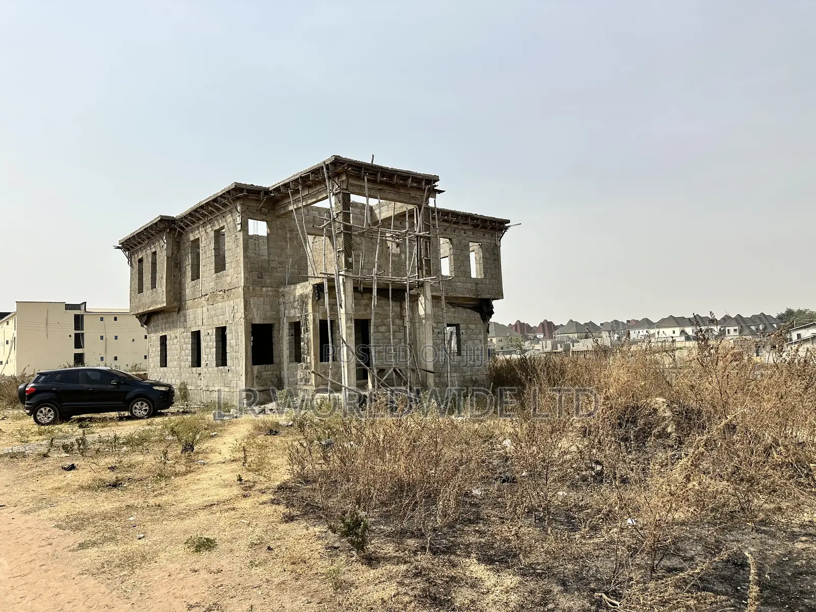 5bdrm Duplex in Lugbe District for sale in Lugbe District