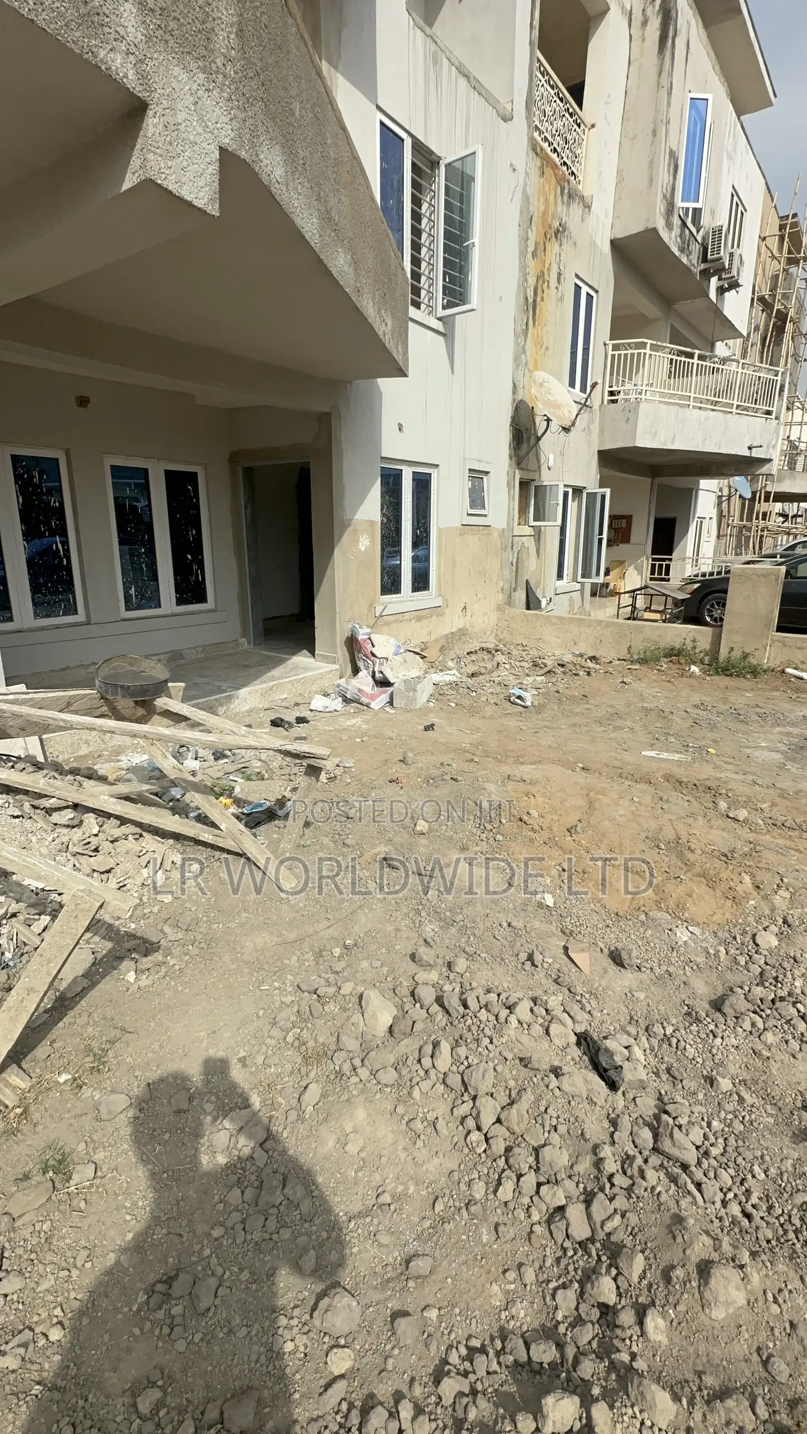Furnished 4bdrm Townhouse/Terrace in Lugbe District for Sale in Lugbe District