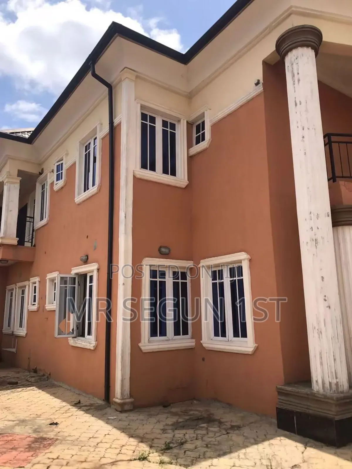 12bdrm Block of Flats in Promise Land, Akala Express for sale in Akala Express