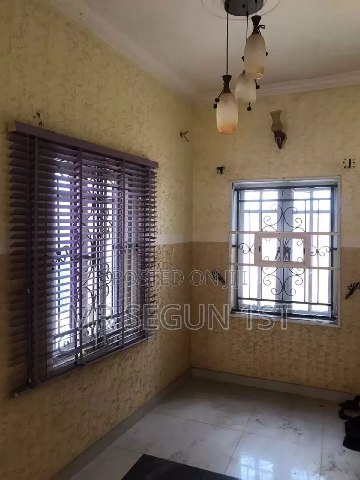 12bdrm Block of Flats in Promise Land, Akala Express for sale in Akala Express