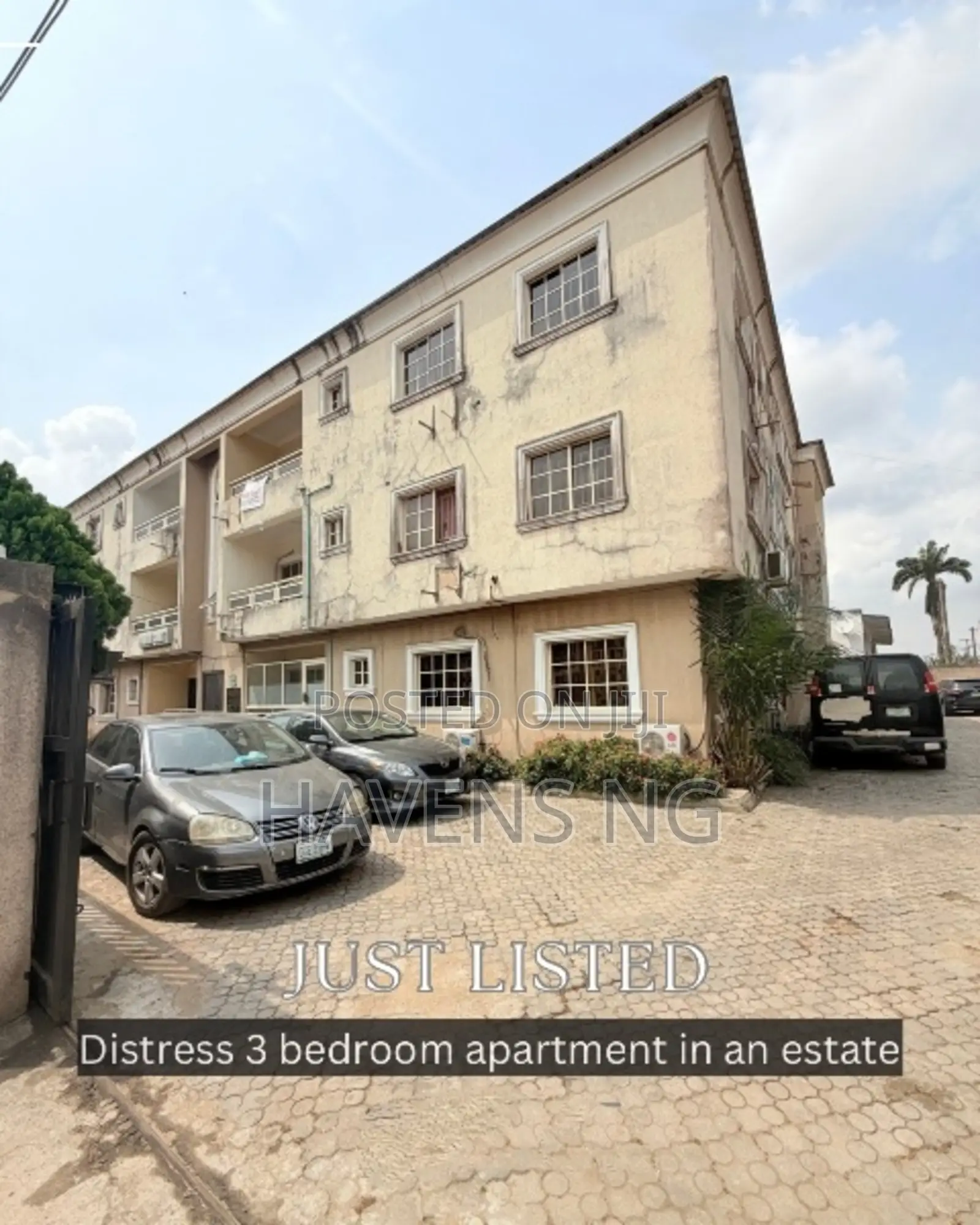 3bdrm Apartment in Adeniyi Jones for sale in Adeniyi Jones