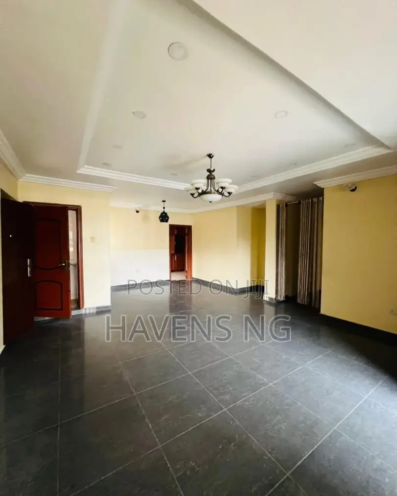 3bdrm Apartment in Adeniyi Jones for sale in Adeniyi Jones