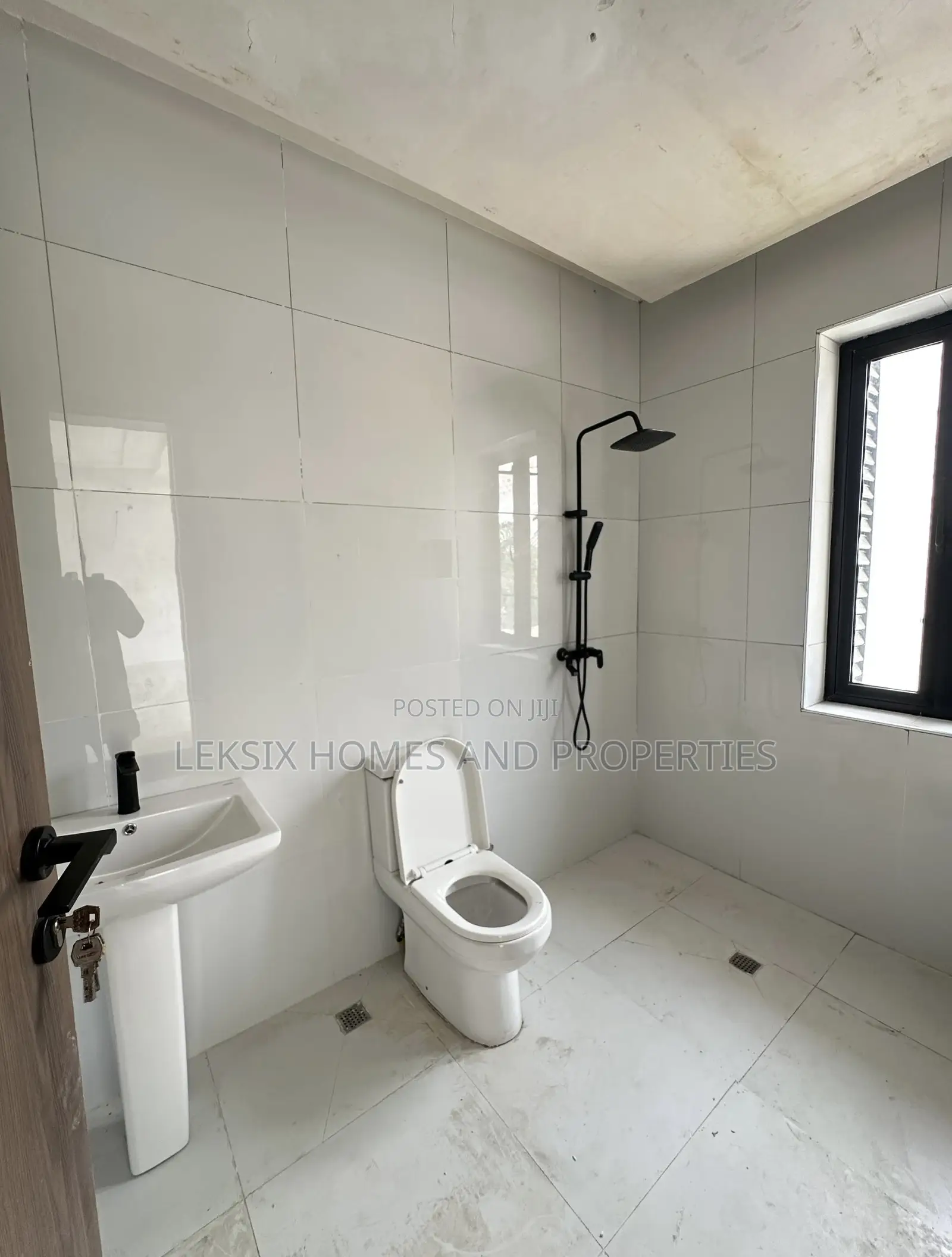 2bdrm Apartment in A Well Secured, Ikate for sale in Ikate