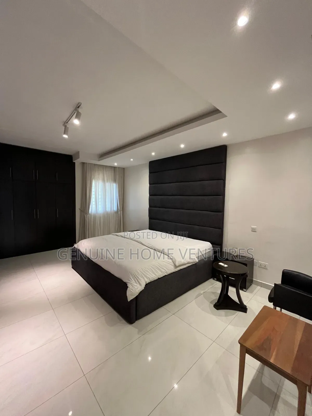 Furnished 3bdrm Apartment in Banana Island Ikoyi for sale in Banana Island