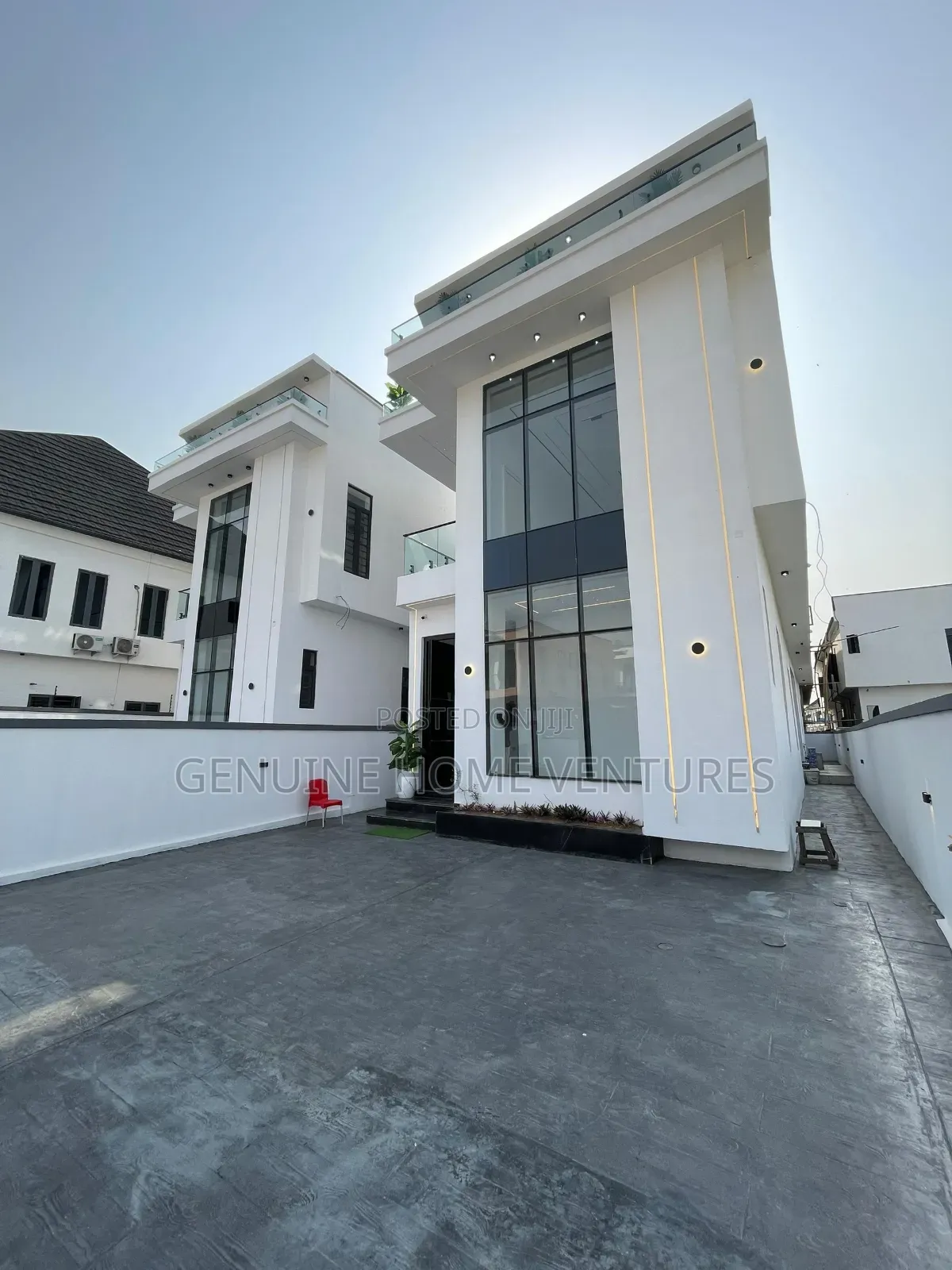 5bdrm Duplex in Vgc, Ikota for sale in Ikota