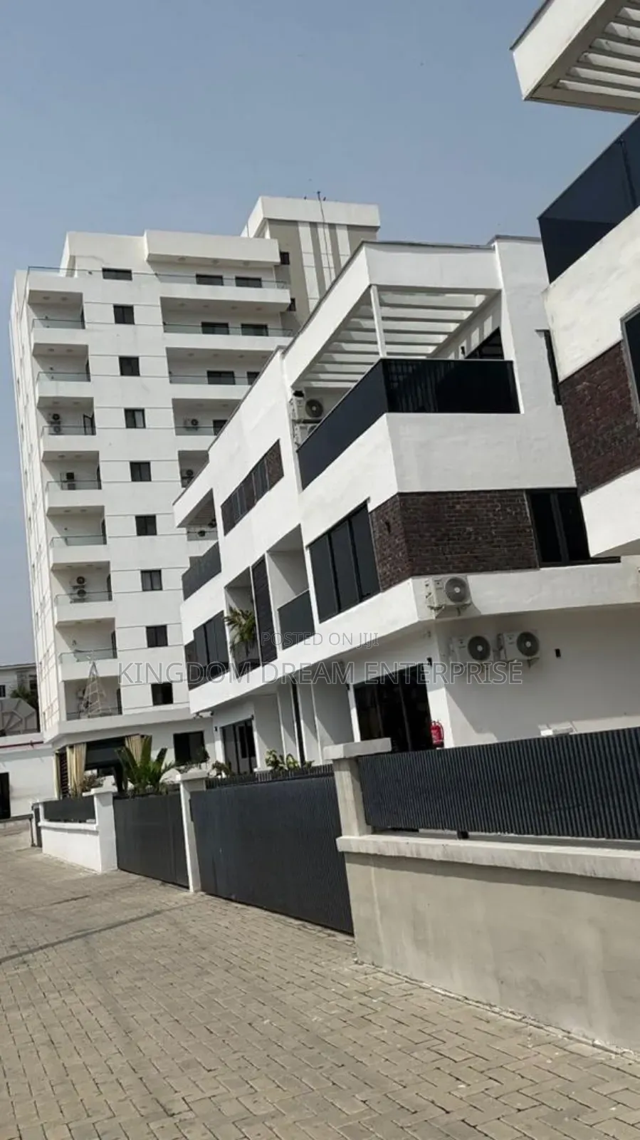 3bdrm Apartment in Along Banana Island for rent in Banana Island