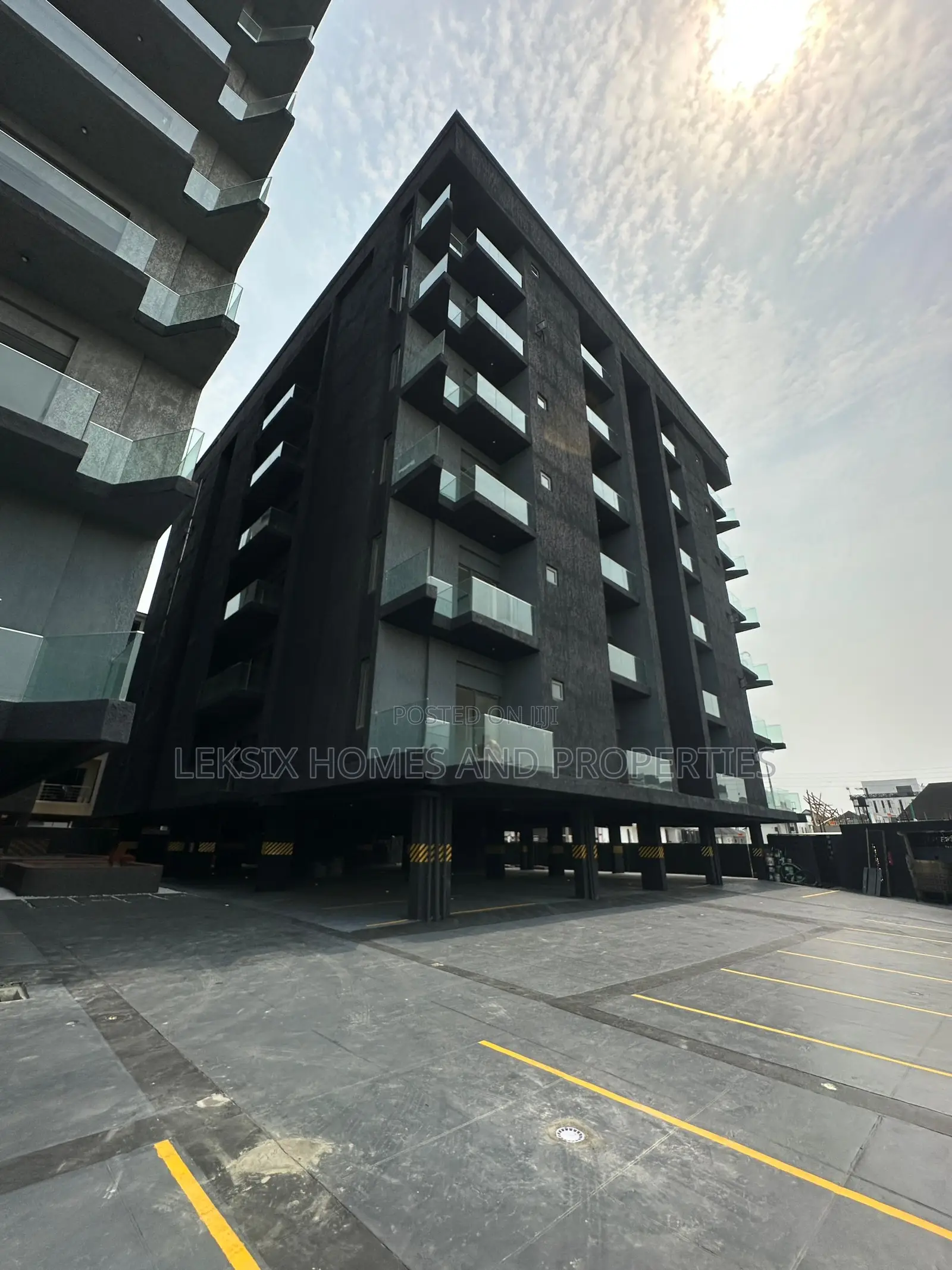 3bdrm Apartment in A Well Secured, Ikate for sale in Ikate