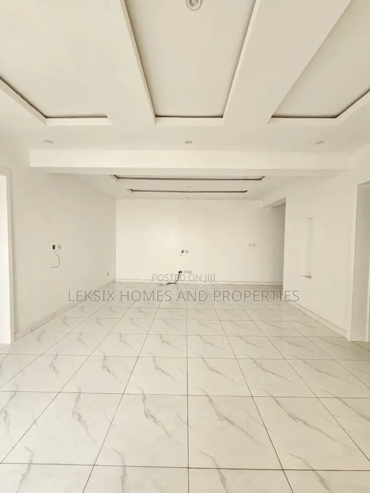 2bdrm Apartment in A Well Secured, Ikate for sale in Ikate