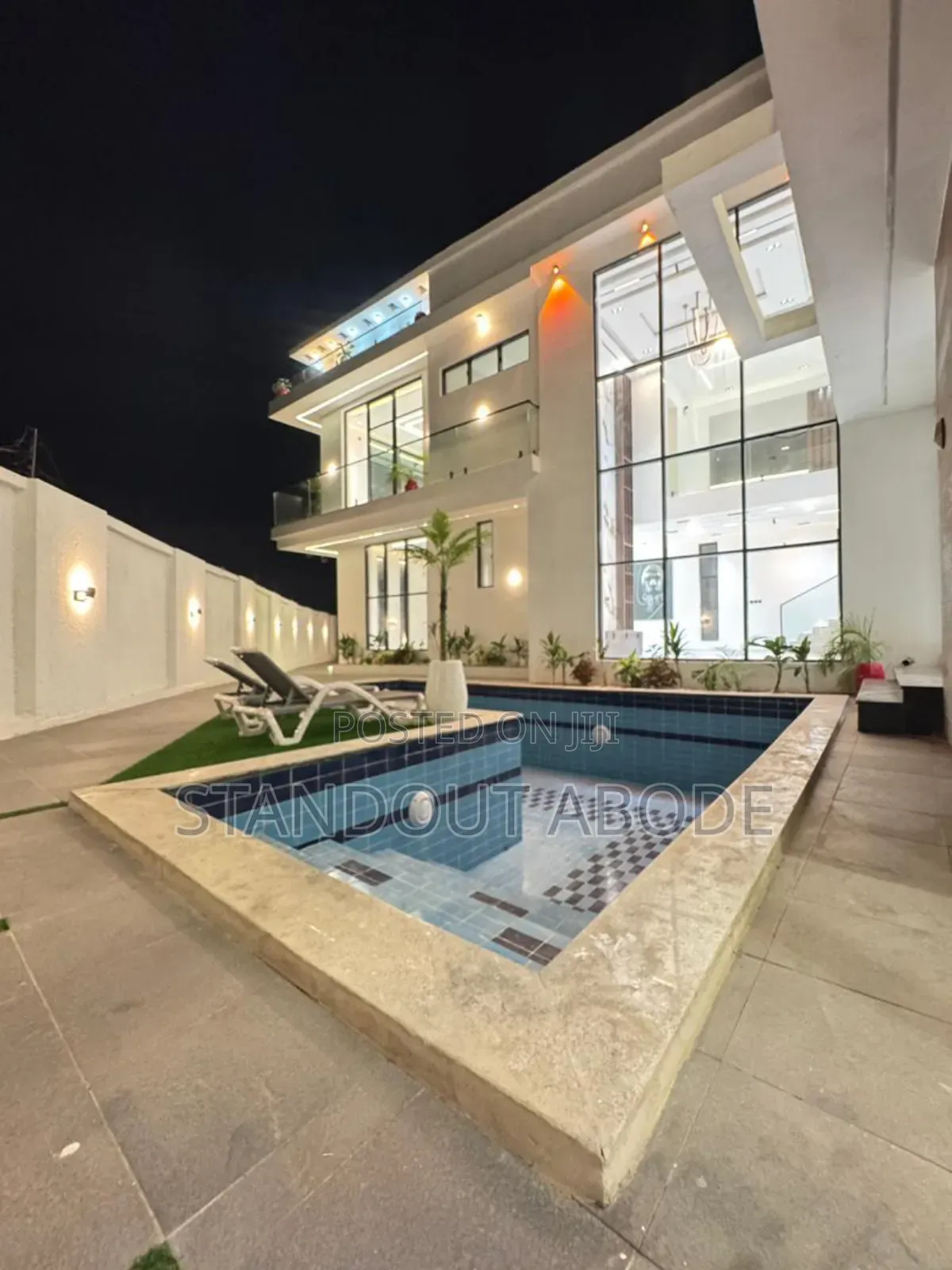 5bdrm Duplex in Inside An Estate, Chevron for sale in Chevron