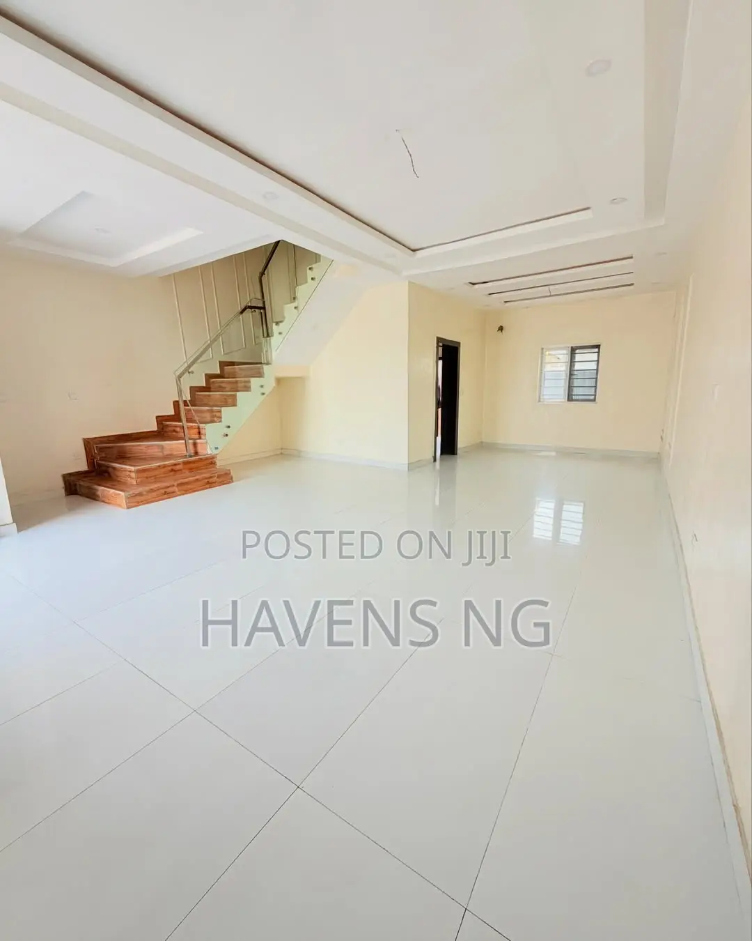3bdrm Duplex in Airport Road / Ikeja for sale in Airport Road / Ikeja
