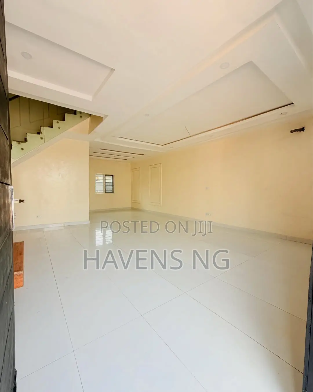 3bdrm Duplex in Airport Road / Ikeja for sale in Airport Road / Ikeja