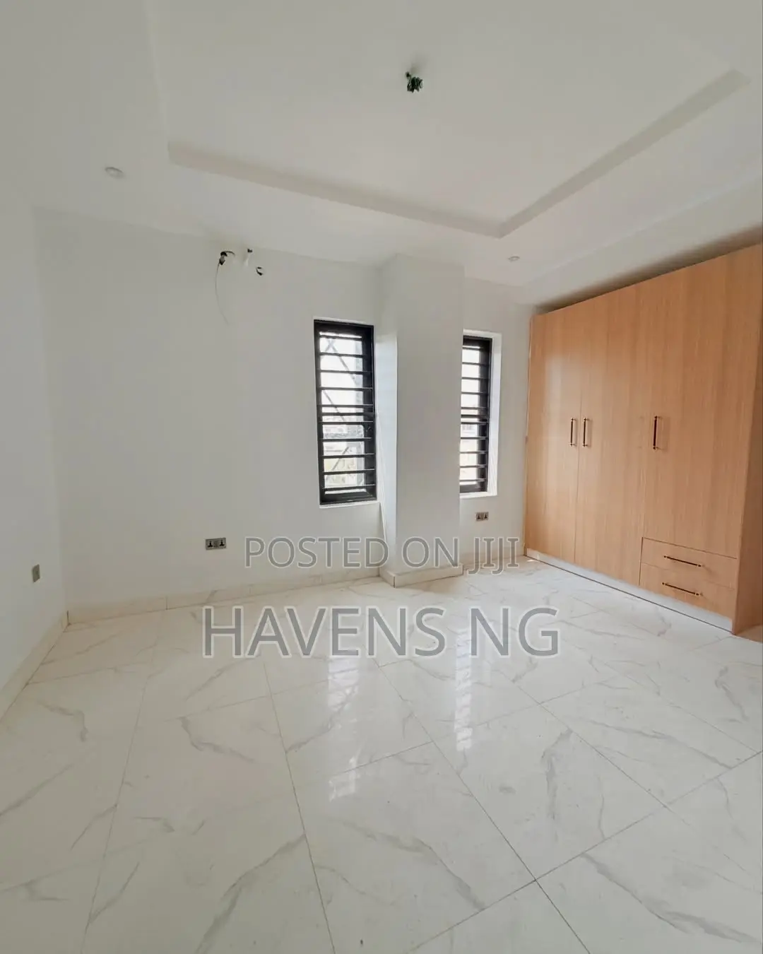 4bdrm Duplex in LSDPC Maryland Estate for sale in LSDPC Maryland Estate