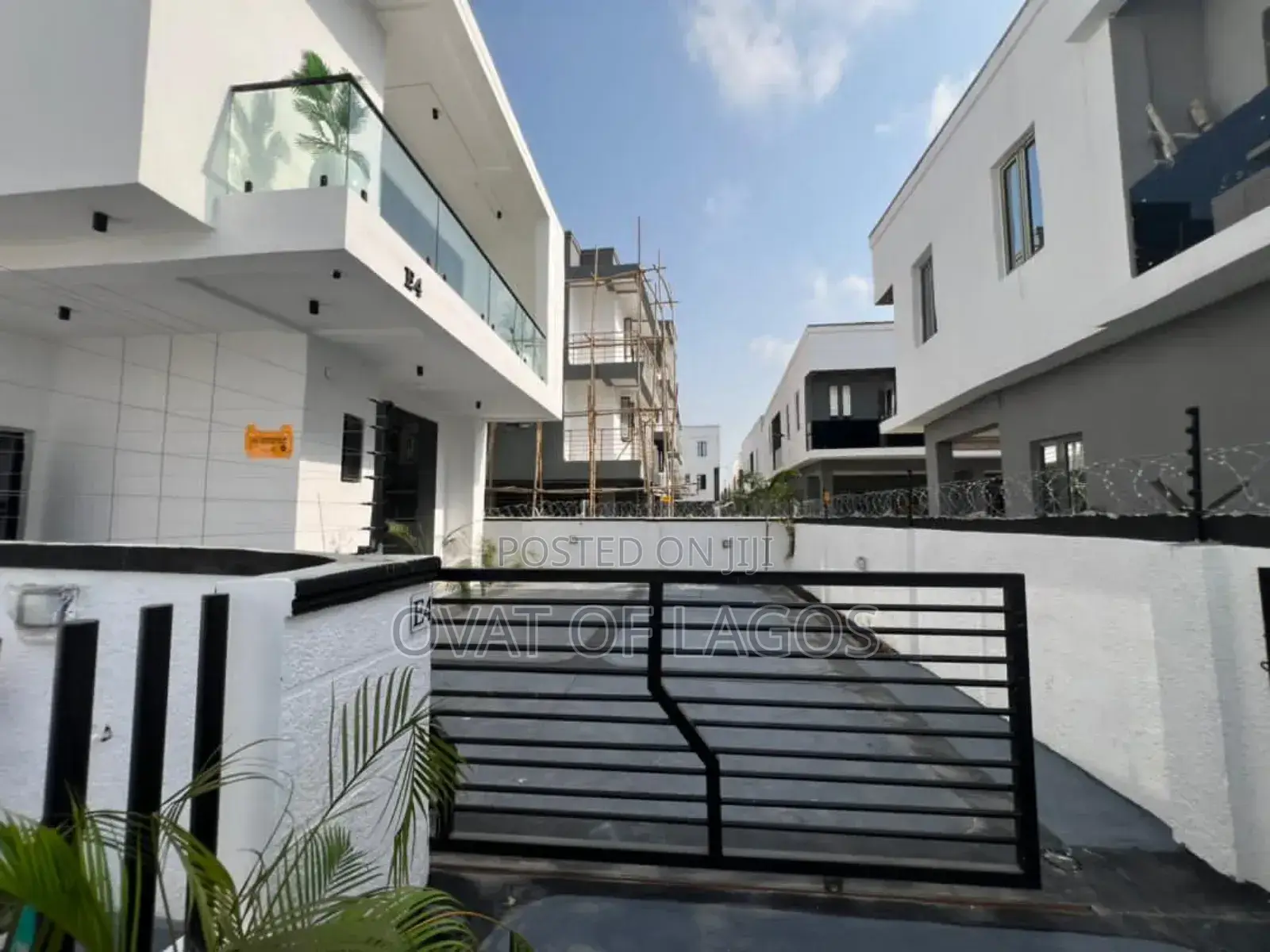 5bdrm Duplex in Ajah Lekki for sale in Ajah