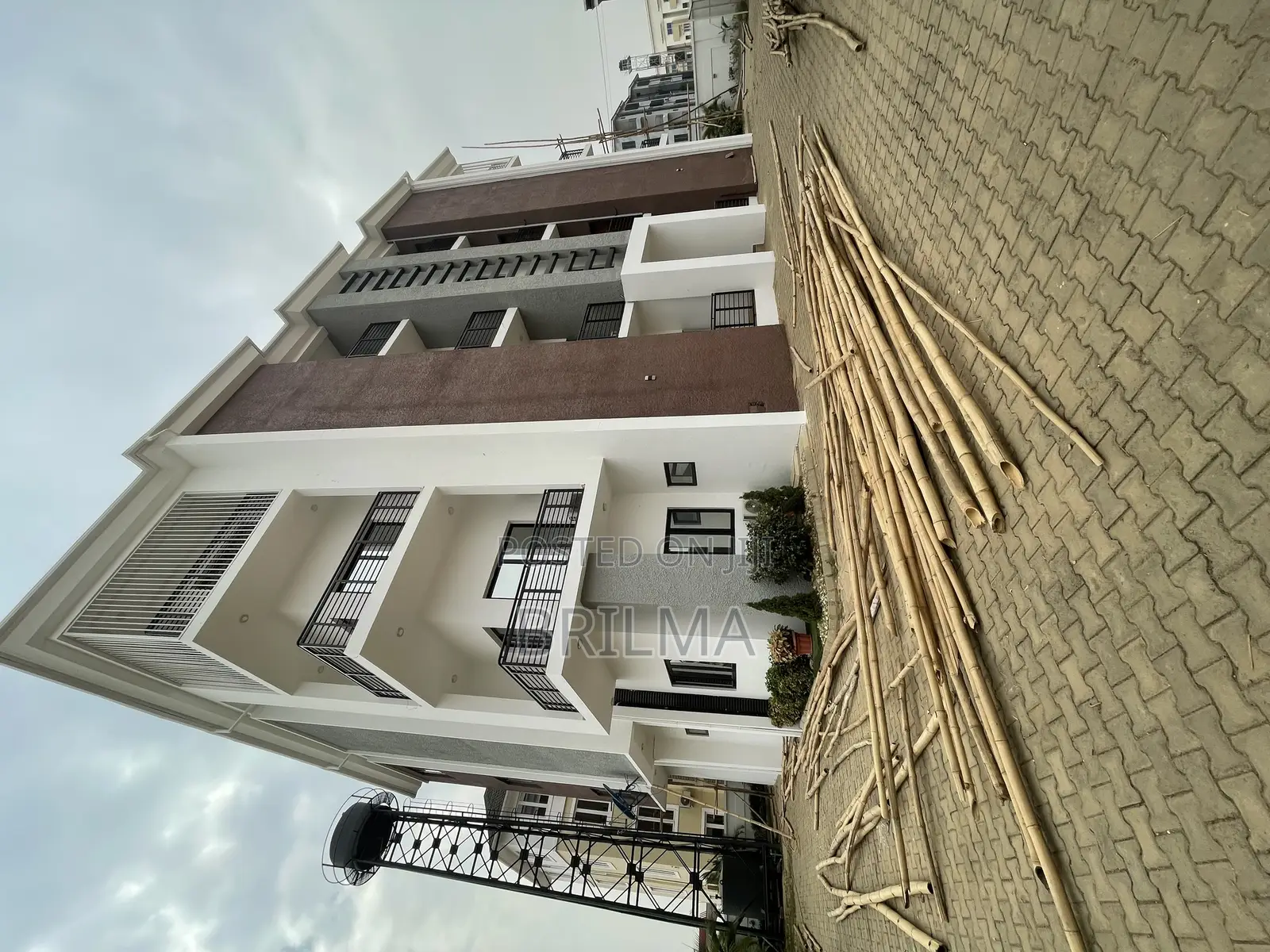 Furnished 2bdrm Block of Flats in 8 Units Of 2Bedrooms for rent in Jahi