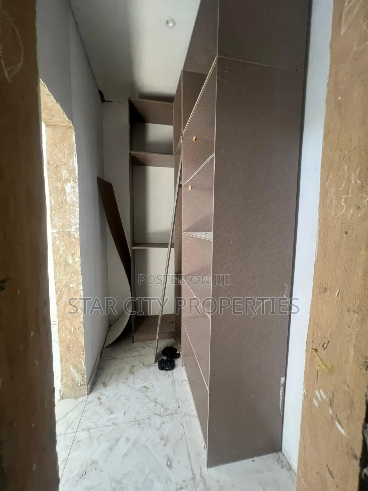 5bdrm Duplex in Omole Phase 1 for sale in Omole Phase 1