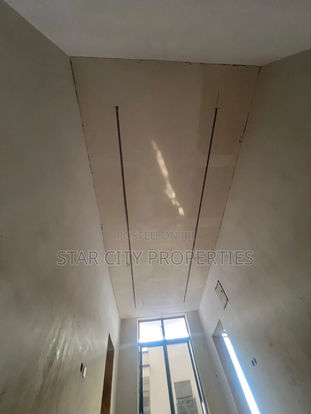 5bdrm Duplex in Omole Phase 1 for sale in Omole Phase 1