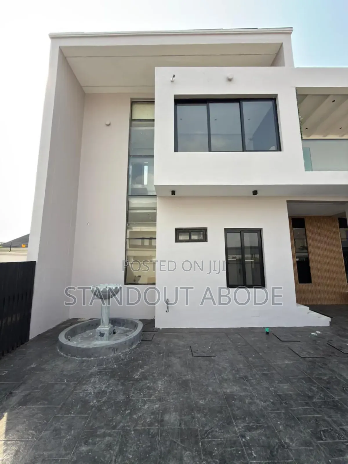 4bdrm Duplex in In An Estate, Iba / Ojo for sale in Iba / Ojo
