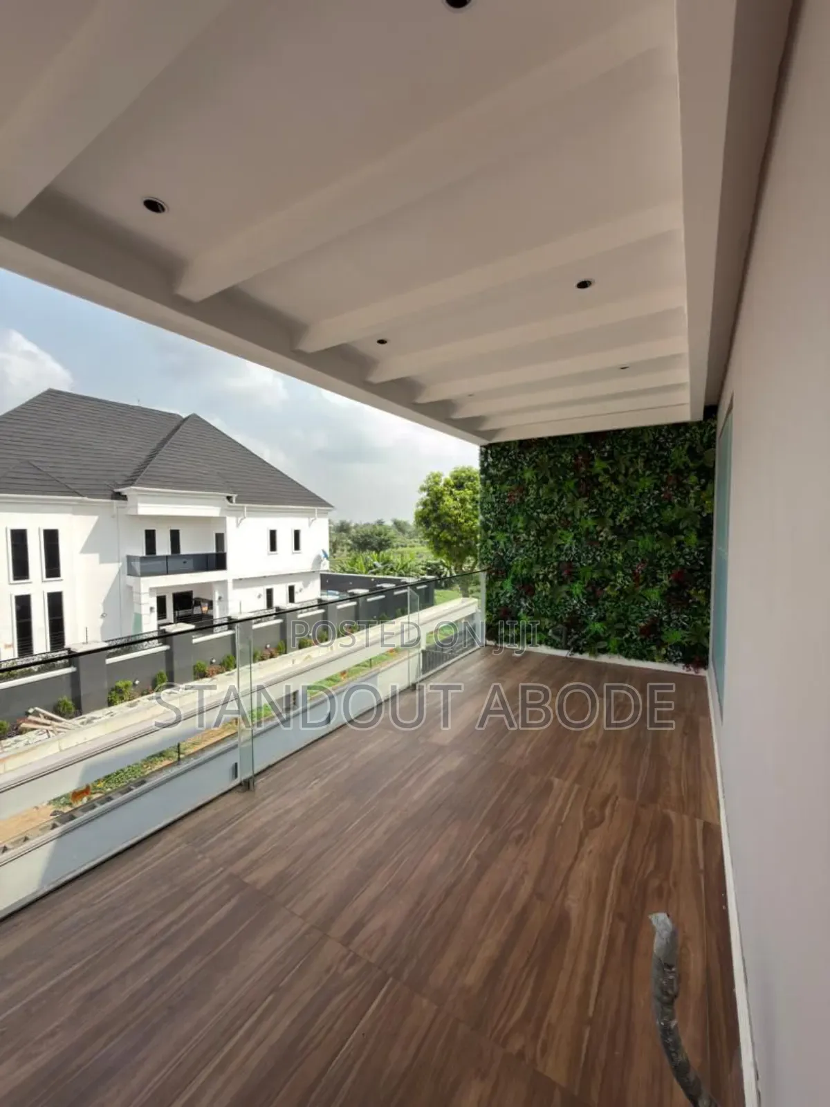 4bdrm Duplex in In An Estate, Iba / Ojo for sale in Iba / Ojo