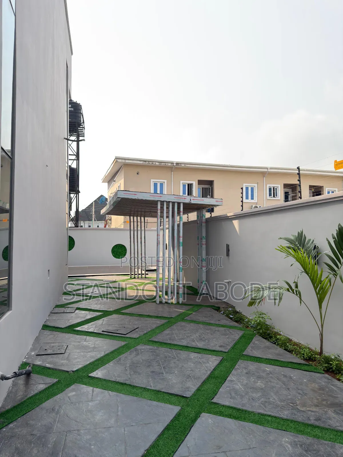 4bdrm Duplex in In An Estate, Iba / Ojo for sale in Iba / Ojo