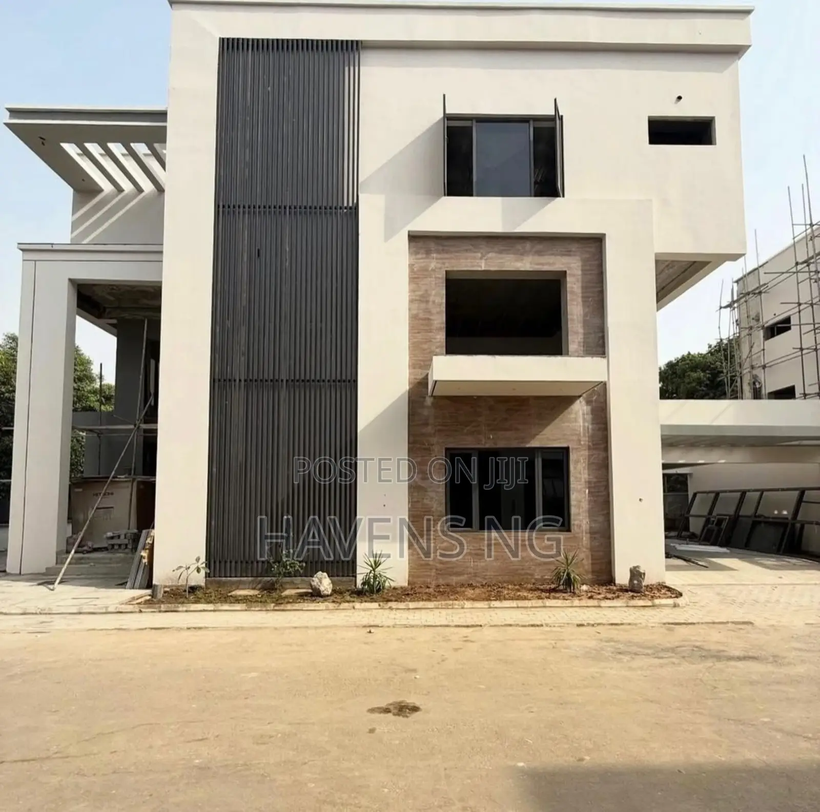 5bdrm Duplex in Kado for sale in Kado
