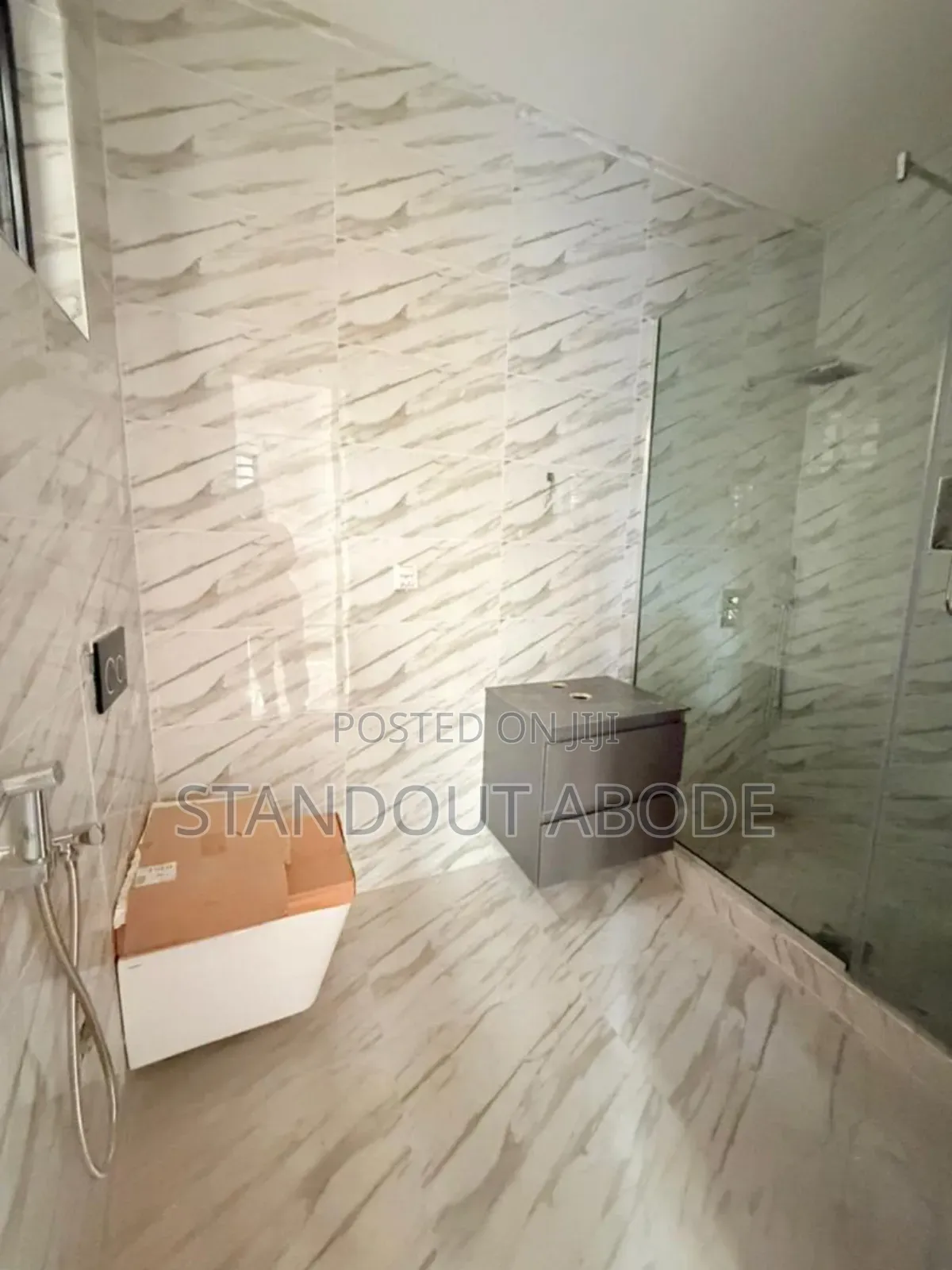 4bdrm Duplex in In An Estate, Maryland for sale in Maryland