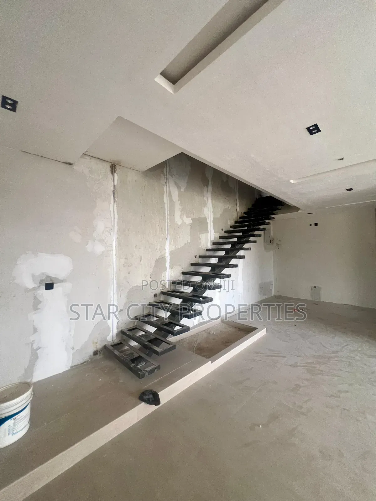 4bdrm Maisonette in Gra Ikeja for sale in Ikeja GRA