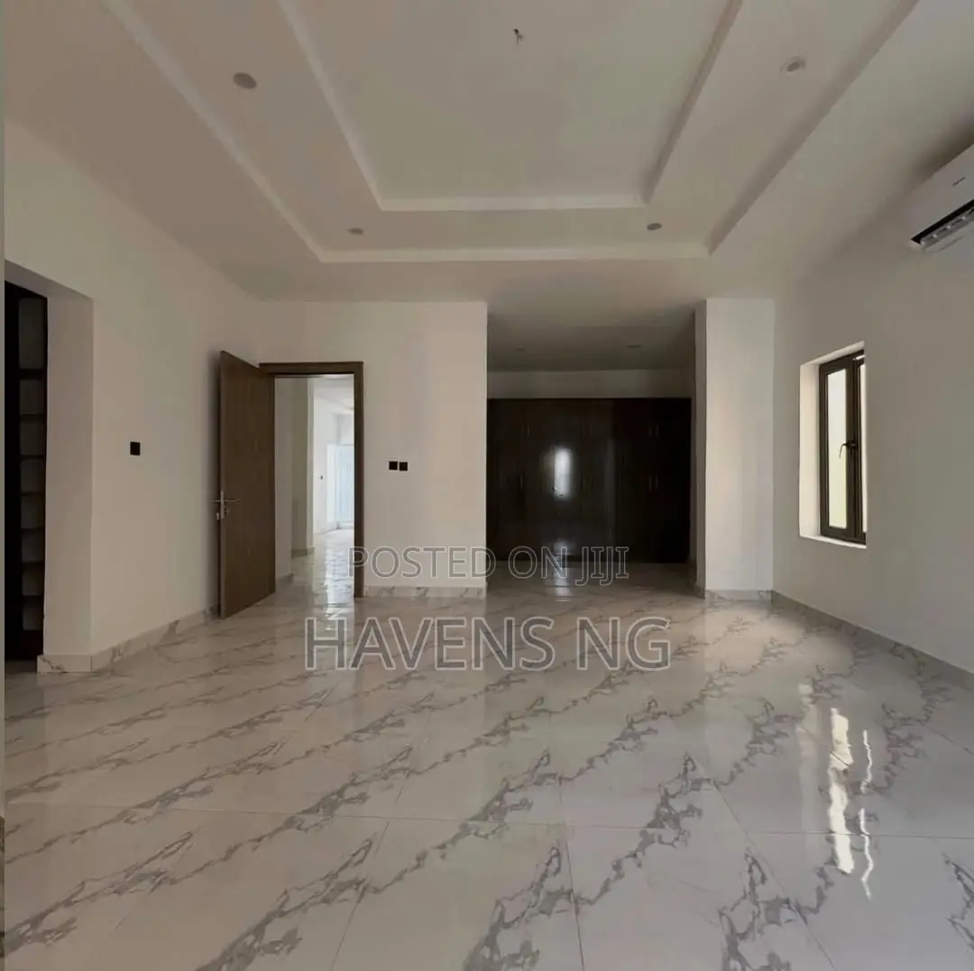 5bdrm Duplex in Kado for sale in Kado