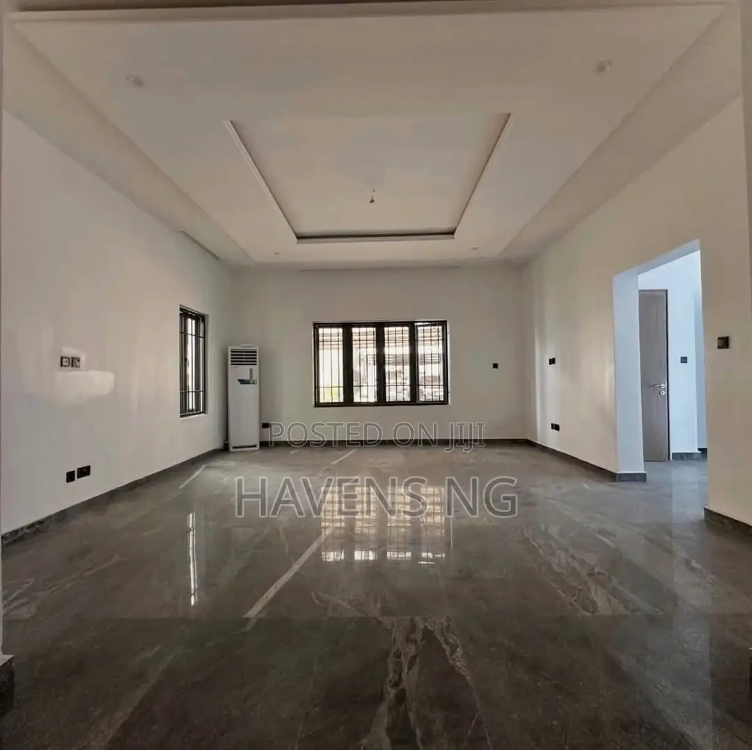 5bdrm Duplex in Kado for sale in Kado