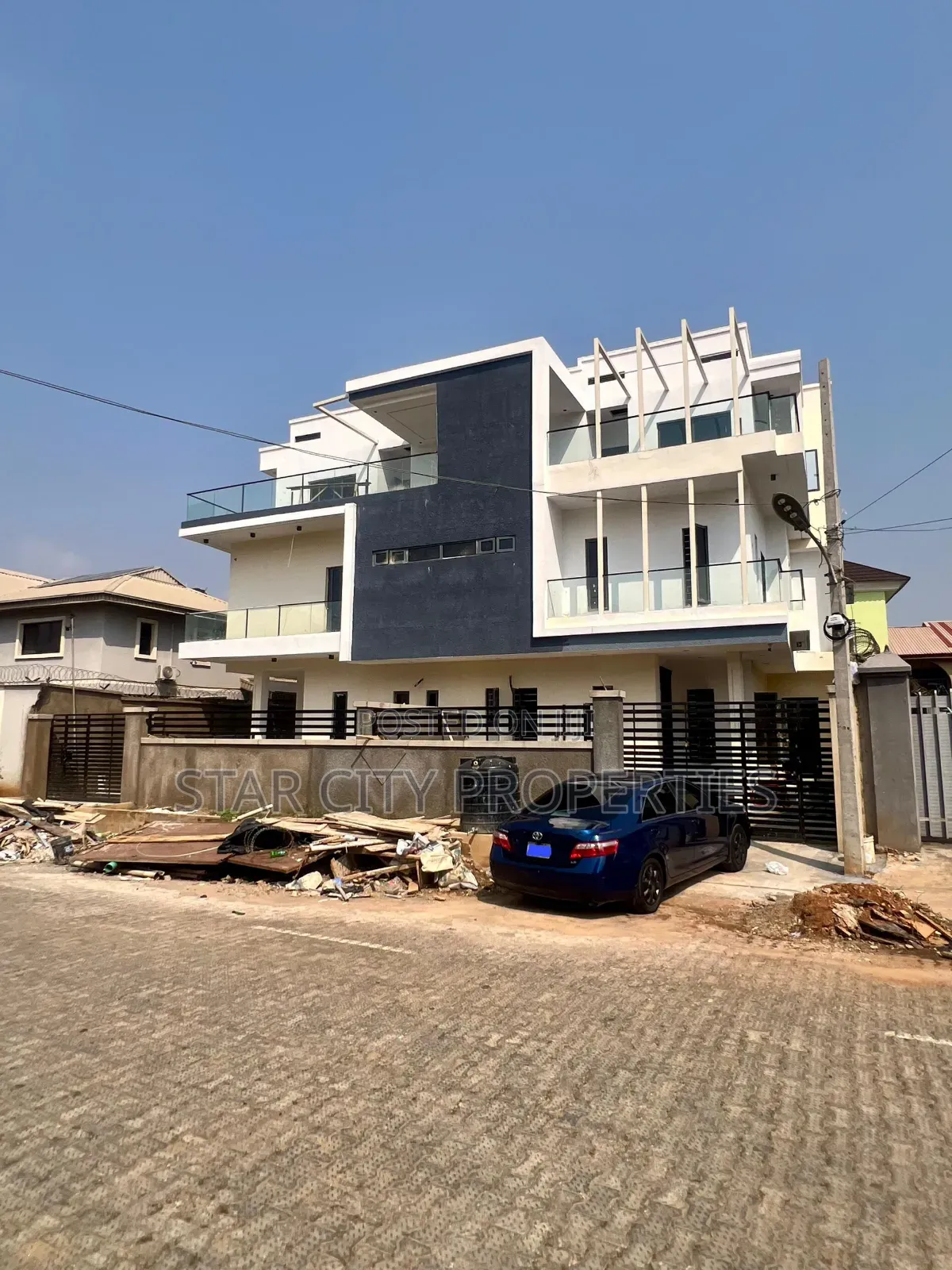 4bdrm Duplex in Magodo Gra for sale in Magodo