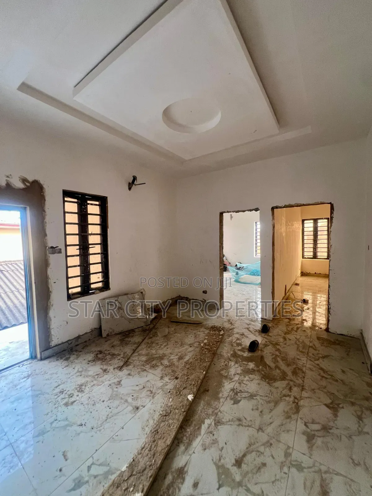 5bdrm Duplex in Omole 2 Lagos for sale in Omole Phase 2