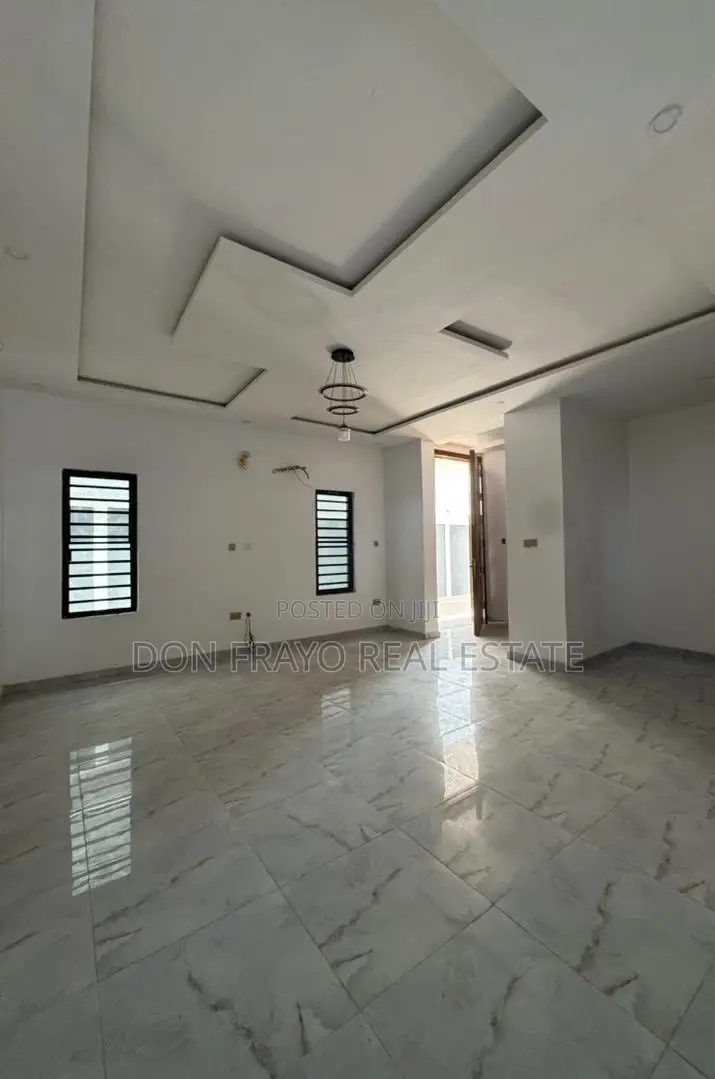 4bdrm Duplex in Main Ikolaba Gra, Bodija for sale in Bodija