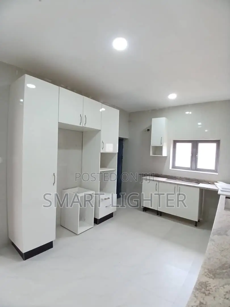 2bdrm Block of Flats in Durumi for rent in Durumi