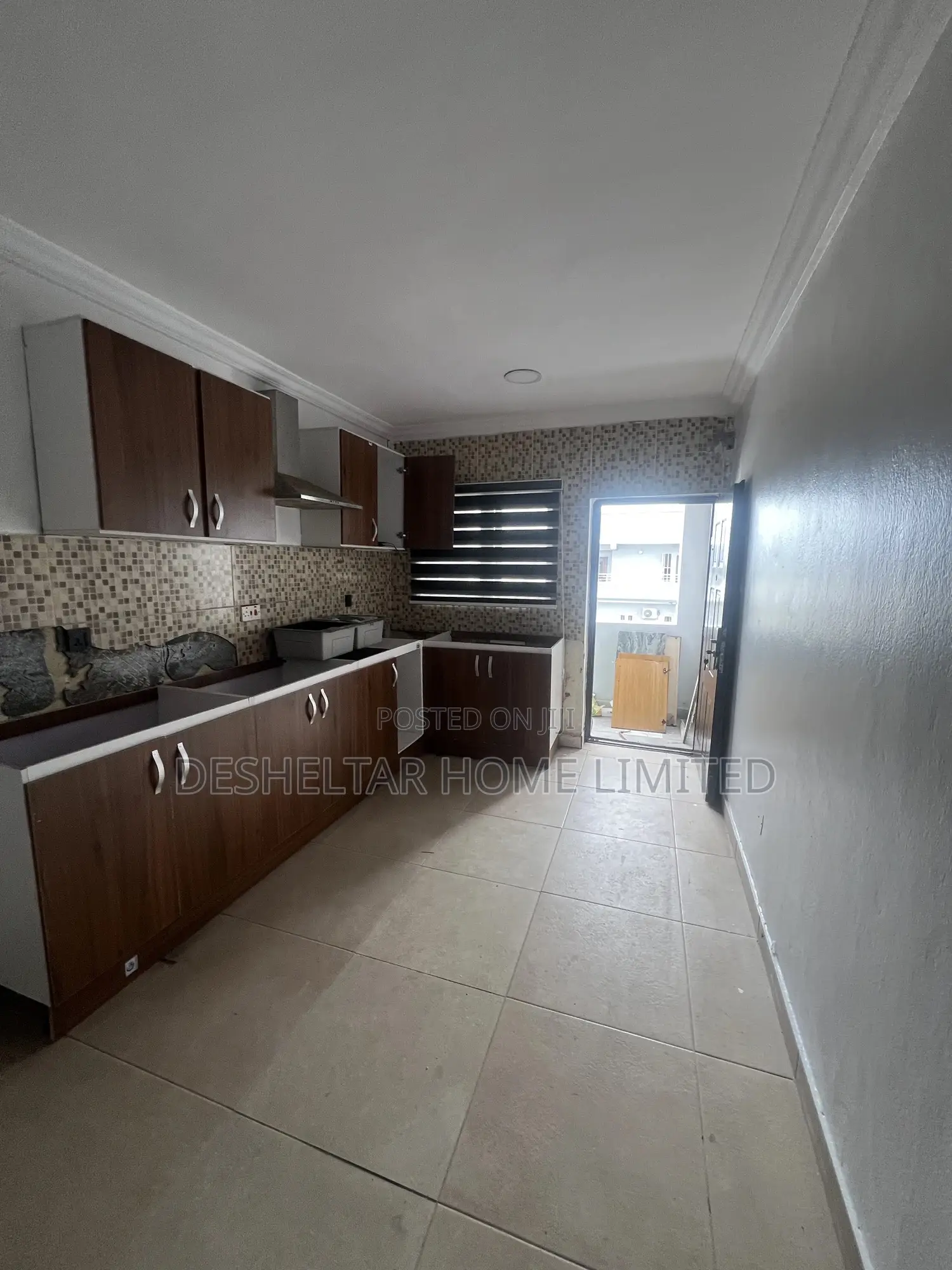 3bdrm Shared Apartment in Southern View Estate, Chevron for rent in Chevron